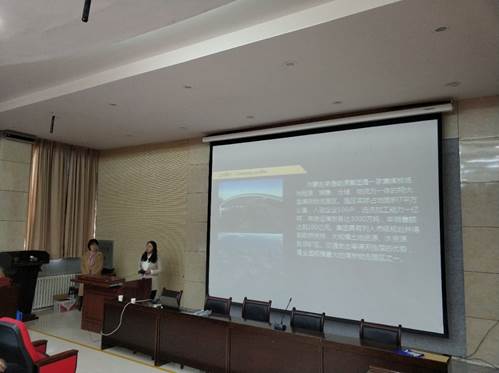 房间里的电视低可信度描述已自动生成